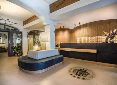 Lobby/Rezeption in der Unterkunft Hotel Tiefenbrunner