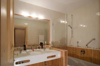 Ein Badezimmer in der Unterkunft Hotel Alpenpanorama