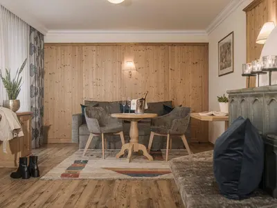 Ein Sitzbereich in der Unterkunft Platzlhof - Mein Hotel im Zillertal