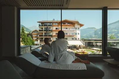 Ein allgemeiner Bergblick oder ein Berglick von des Hotels aus