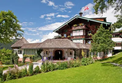 Ein Garten an der Unterkunft Relais & Châteaux Hotel Tennerhof