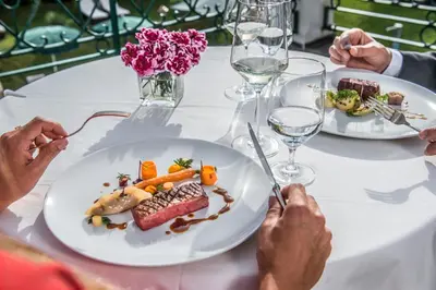 Essen im Hotel oder in der Nähe