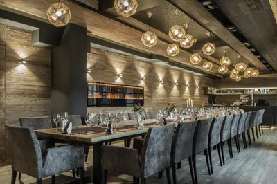Ein Restaurant oder anderes Speiselokal in der Unterkunft Hotel Alte Post