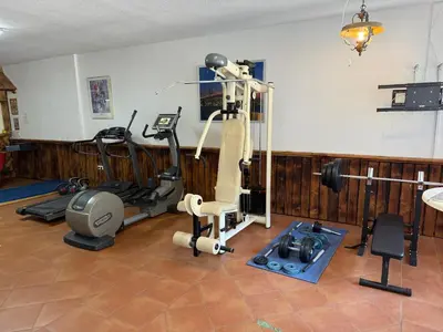 Das Fitnesscenter und/oder die Fitnesseinrichtungen in der Unterkunft Alpenlodge, Ferienwohnung 3