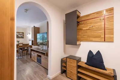Ein Sitzbereich in der Unterkunft Alpenlodge, Ferienwohnung 4