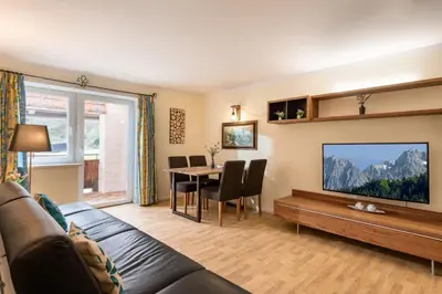TV/Unterhaltungsangebot in der Unterkunft Alpenlodge, Ferienwohnung 13