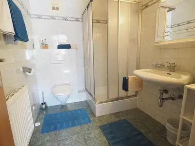 Ein Badezimmer in der Unterkunft Gästehaus Hechenblaikner