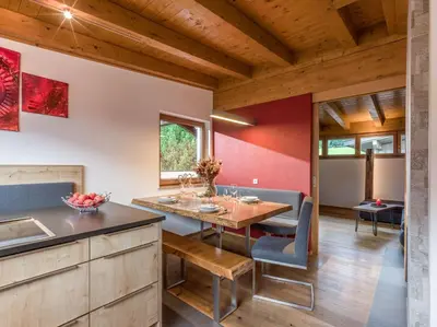 Ein Sitzbereich in der Unterkunft Ferienwohnung Schwarzenauer