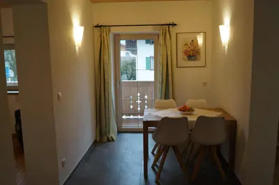 Ein Sitzbereich in der Unterkunft Ferienwohnungen Tischlerhof