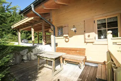 Ein Balkon oder eine Terrasse in der Unterkunft Chalet Königsleiten 168