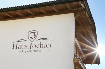 Ein Zertifikat, Auszeichnung, Logo oder anderes Dokument, das in der Unterkunft Haus Jochler ausgestellt ist
