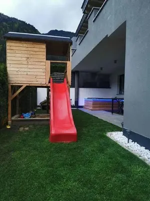 Ein Kinderspielbereich in der Unterkunft Apart Kröll