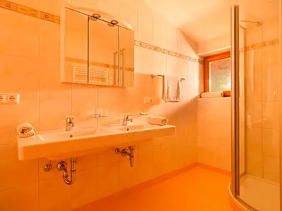 Ein Badezimmer in der Unterkunft Ferienwohnung Saalbach Fieberbrunn
