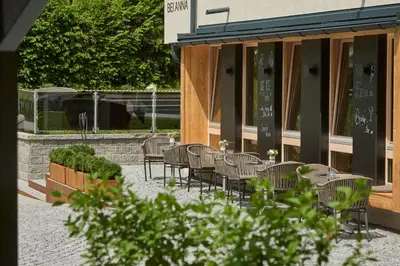 Ein Garten an der Unterkunft Hotel Marten -Joker Card Partner-