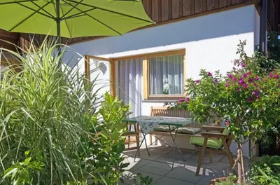 Ein Garten an der Unterkunft Ferienwohnung Maria