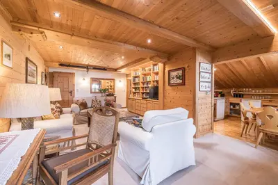 Ein Sitzbereich in der Unterkunft Chalet Innerhof