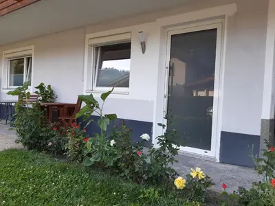 Ein Garten an der Unterkunft Ferienwohnung - Gwiggner Daniela im Haus Bergfried