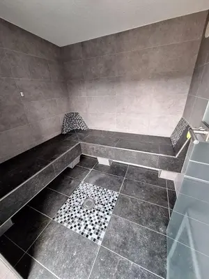 Ein Badezimmer in der Unterkunft Landhaus Oberzinnegg