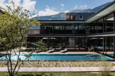 Der Swimmingpool an oder in der Nähe von zelloon boutique hotel