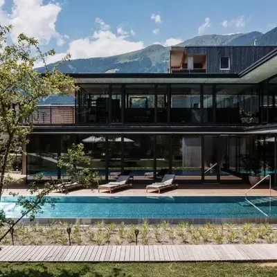 zelloon boutique hotel