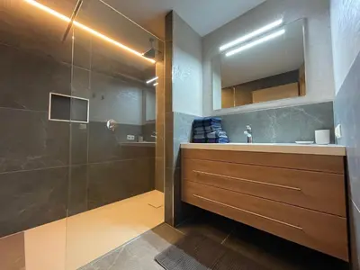 Ein Badezimmer in der Unterkunft Landhaus Zillertal
