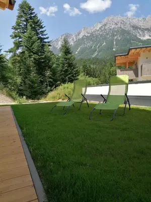 Ein allgemeiner Bergblick oder ein Berglick von der Ferienwohnung aus