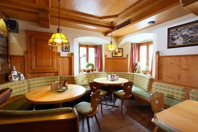 Ein Sitzbereich in der Unterkunft Hotel Bechlwirt