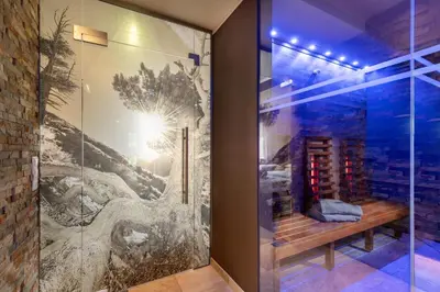 Ein Badezimmer in der Unterkunft Fairhotel Hochfilzen B&B