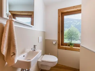 Ein Badezimmer in der Unterkunft Appartement Andrea Hauser - Riedltischler
