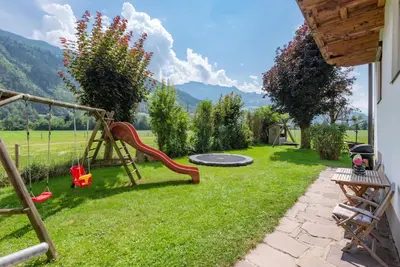 Ein Kinderspielbereich in der Unterkunft Klausnerhof