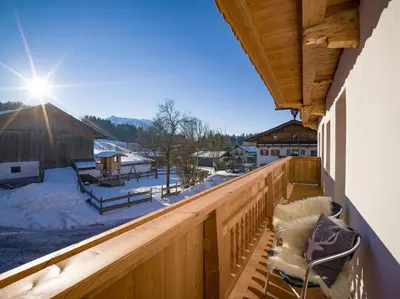 Ein allgemeiner Bergblick oder ein Berglick von der Ferienwohnung aus