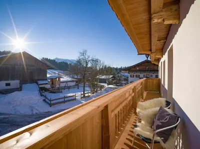 Ein allgemeiner Bergblick oder ein Berglick von der Ferienwohnung aus