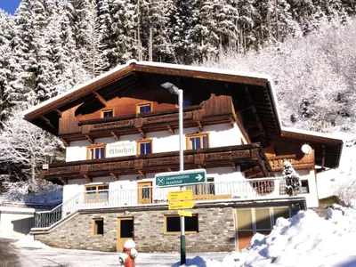 Ferienhaus Almhof im Winter