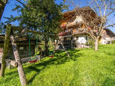 Ein Garten an der Unterkunft Blaserhof
