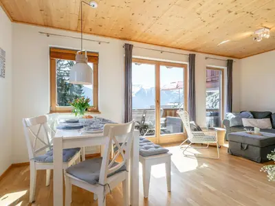 Ein Sitzbereich in der Unterkunft Hoog Hout