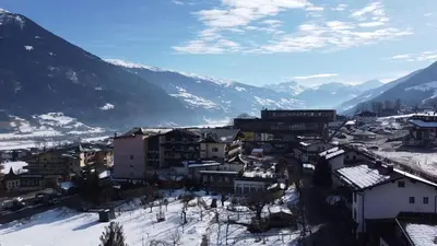 Ein allgemeiner Bergblick oder ein Berglick von der Ferienwohnung aus