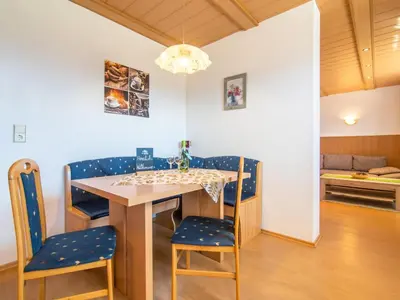 Ein Sitzbereich in der Unterkunft Haus Rieder