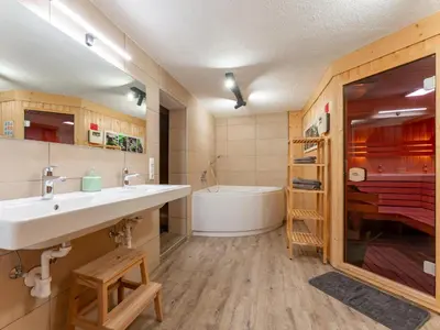 Ein Badezimmer in der Unterkunft Kitzbüheler Alpen XL