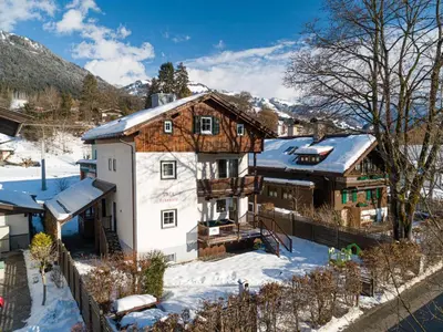 Ein allgemeiner Bergblick oder ein Berglick von der Ferienwohnung aus