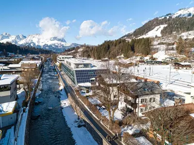 Ein allgemeiner Bergblick oder ein Berglick von der Ferienwohnung aus