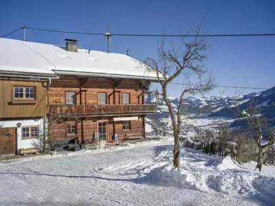 Troadstadl Brixentalblick im Winter