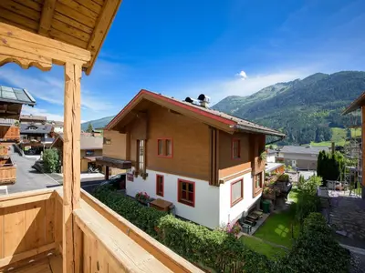 Ein allgemeiner Bergblick oder ein Berglick von der Ferienwohnung aus