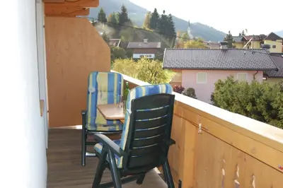 Ein allgemeiner Bergblick oder ein Berglick von der Ferienwohnung aus