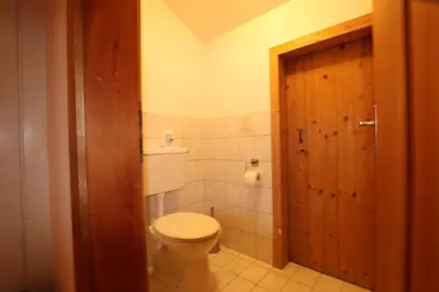 Ein Badezimmer in der Unterkunft Ferienwohnung Prent Wildschönau WILD023 by FeWo-Plan