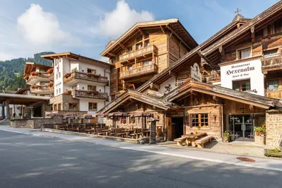 Ein allgemeiner Bergblick oder ein Berglick von des Hotels aus