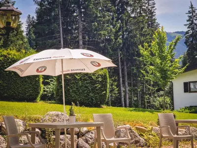 Ein Garten an der Unterkunft Das Alpin - Hotel Garni Guesthouse