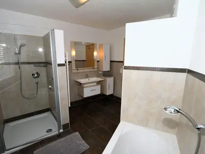 Ein Badezimmer in der Unterkunft Apartment in Hippach near Mayrhofen Ski Area