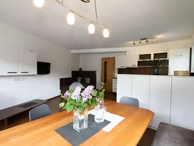 Küche/Küchenzeile in der Unterkunft Apartment in Hippach near Mayrhofen Ski Area