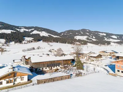 Ein allgemeiner Bergblick oder ein Berglick von der Ferienwohnung aus