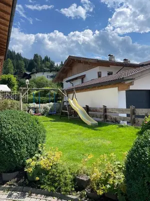 Ein Garten an der Unterkunft Appartement Haselsperger